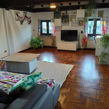 Appartamento Hala's House *